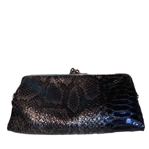 👛 Black and Silver Snakeskin Clutch - Perfect for Night Out - Picture 1 of 3